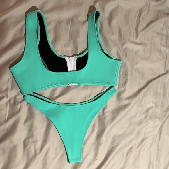 Hoaka Jones Blue Set - Picture 2 of 4